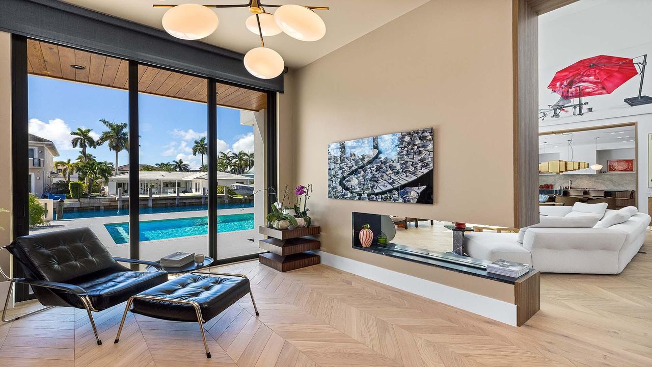 For Sale: $7,995,000 (4 beds, 4 baths, 5074 Square Feet)