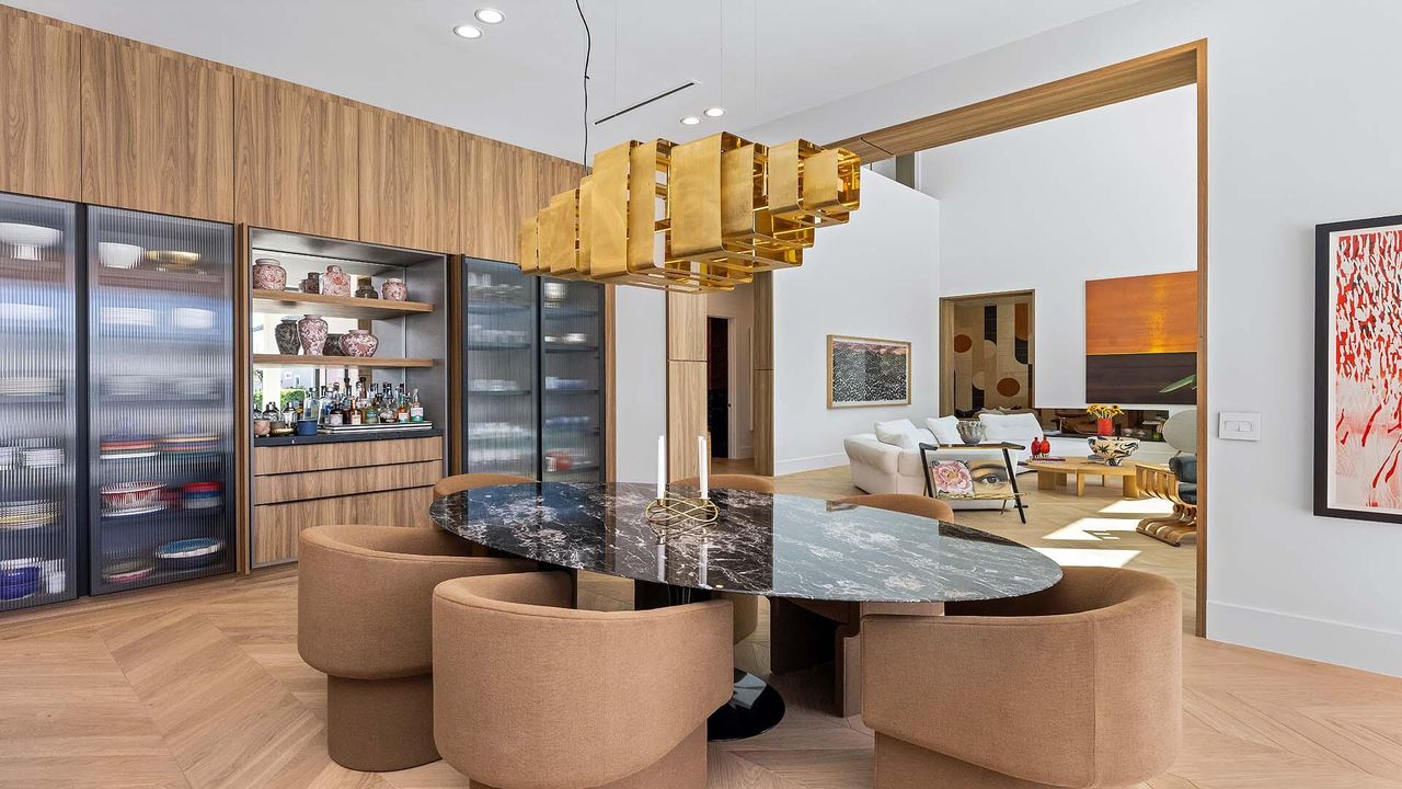 For Sale: $7,995,000 (4 beds, 4 baths, 5074 Square Feet)