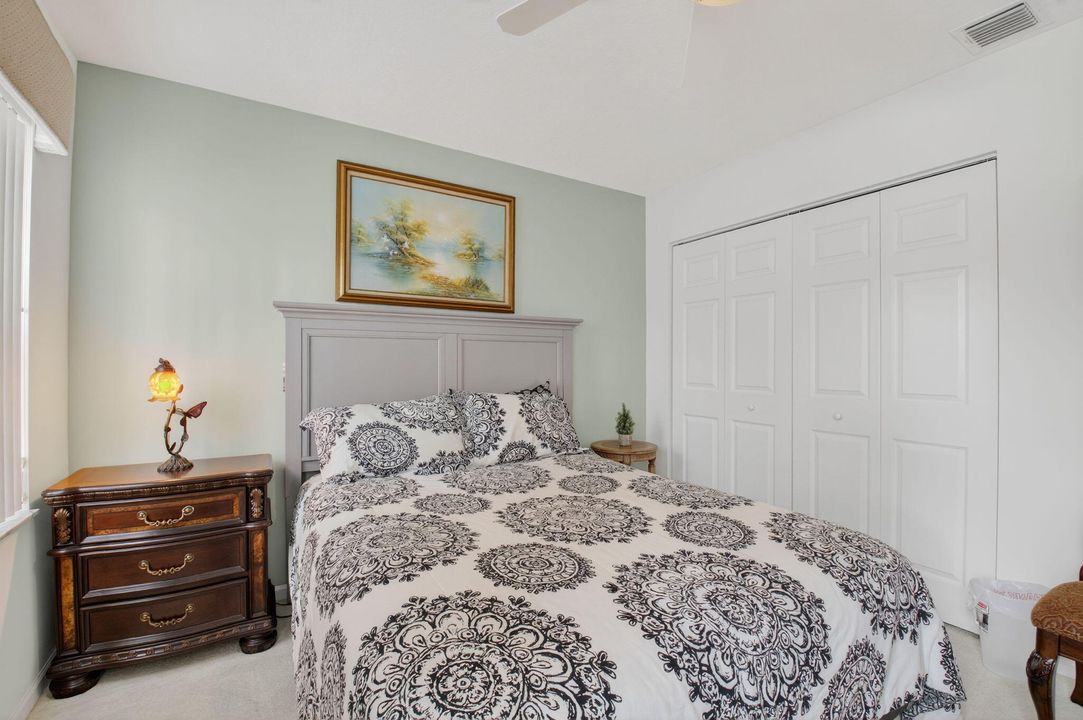 合同活跃: $4,750 (2 贝兹, 2 浴室, 1585 平方英尺)