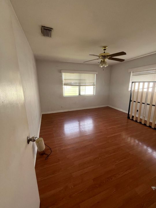 На продажу: $385,000 (3 спален, 2 ванн, 1419 Квадратных фут)