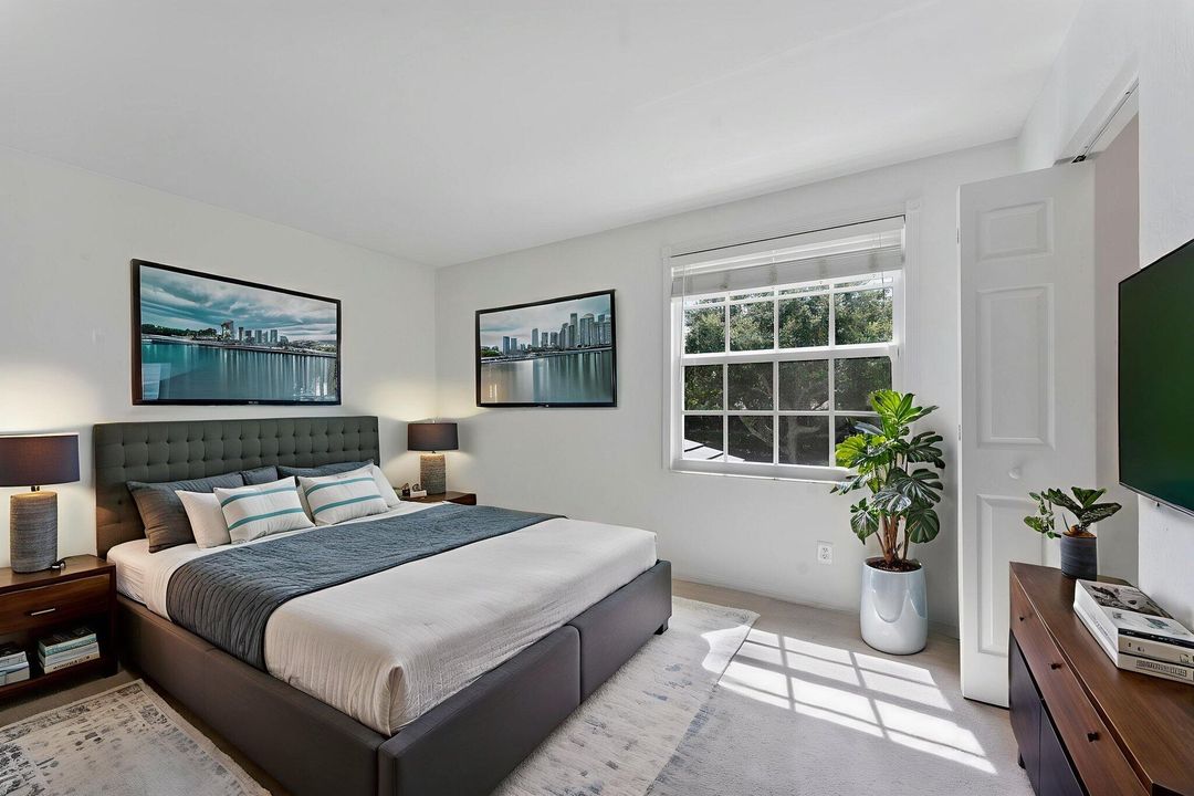 For Rent: $2,900 (2 beds, 2 baths, 1283 Square Feet)