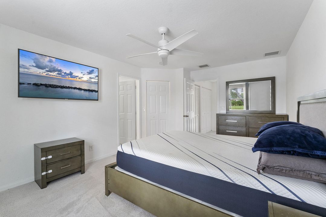 For Rent: $2,900 (2 beds, 2 baths, 1283 Square Feet)