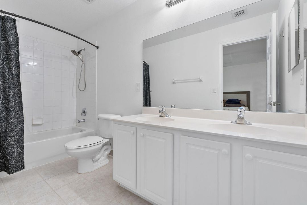 For Rent: $2,900 (2 beds, 2 baths, 1283 Square Feet)