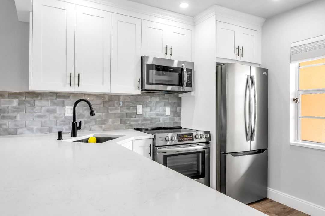 待售: $99,000 (1 贝兹, 1 浴室, 765 平方英尺)