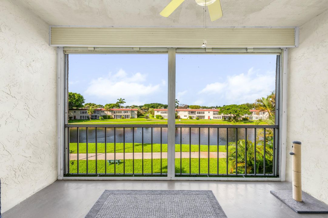 待售: $99,000 (1 贝兹, 1 浴室, 765 平方英尺)