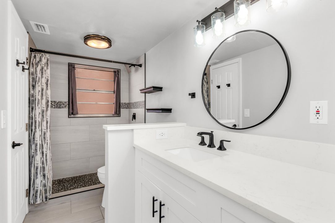 待售: $99,000 (1 贝兹, 1 浴室, 765 平方英尺)