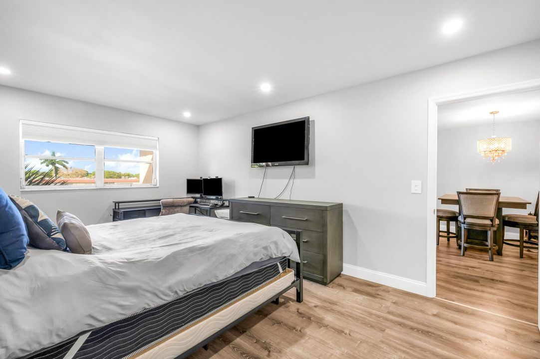 待售: $99,000 (1 贝兹, 1 浴室, 765 平方英尺)