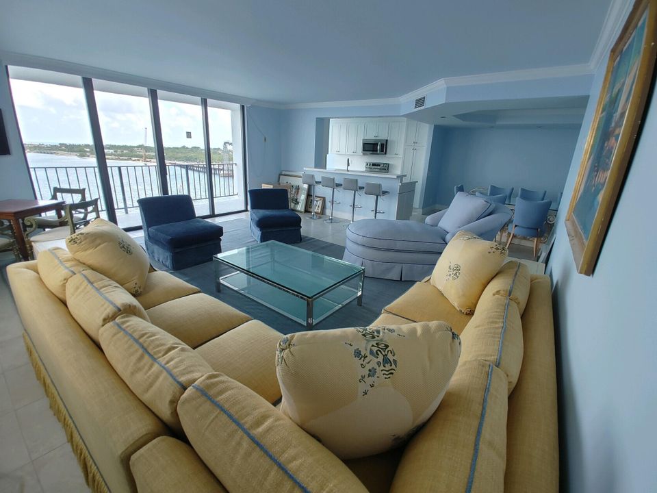 For Rent: $10,000 (3 beds, 2 baths, 1334 Square Feet)