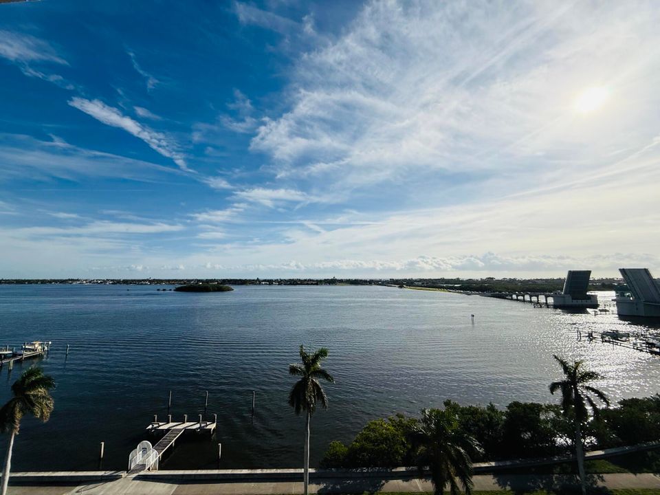 For Rent: $10,000 (3 beds, 2 baths, 1334 Square Feet)