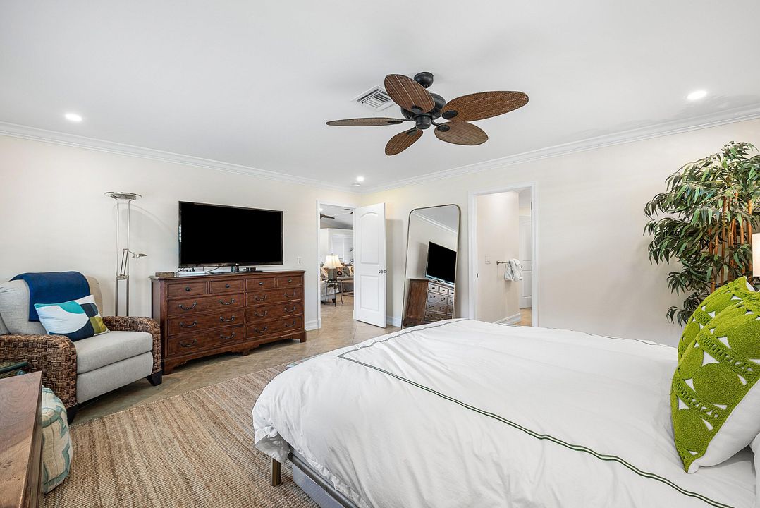 For Sale: $1,200,000 (3 beds, 2 baths, 2314 Square Feet)