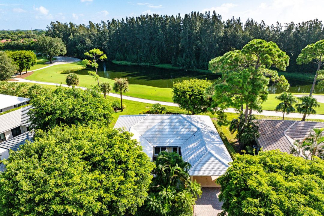 For Sale: $1,200,000 (3 beds, 2 baths, 2314 Square Feet)