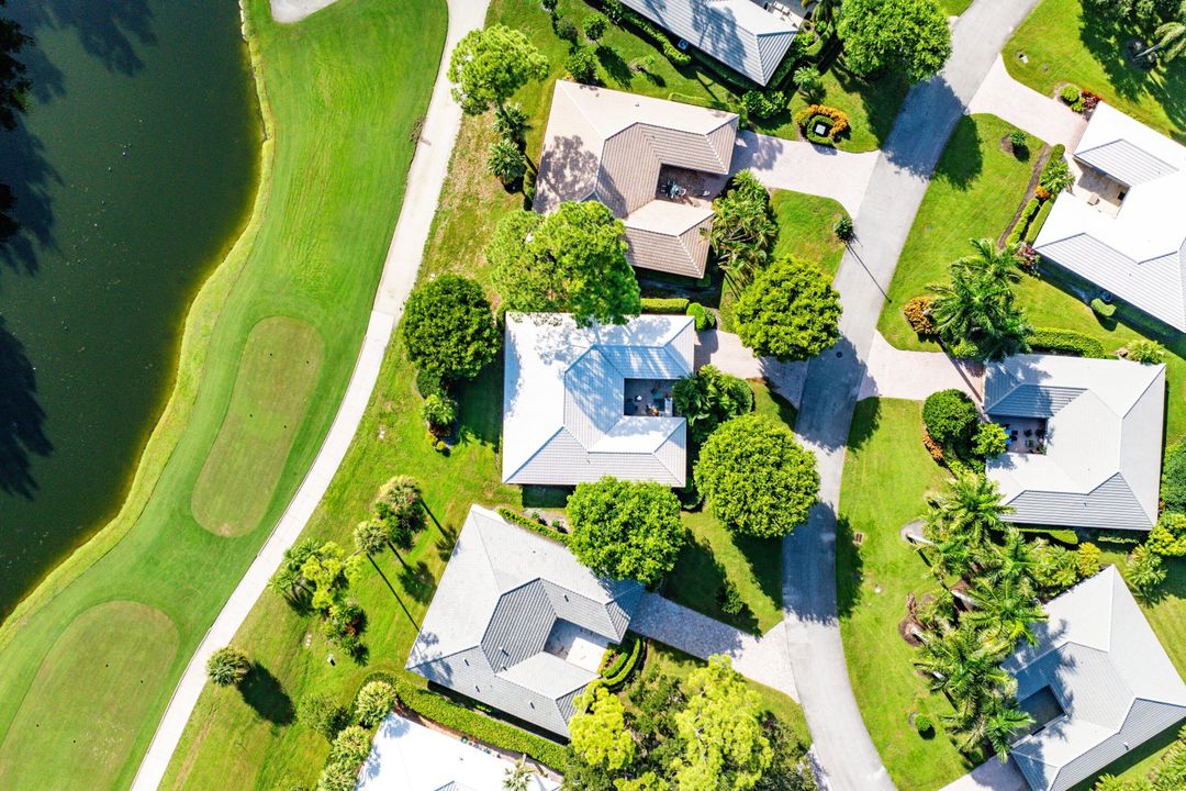 For Sale: $1,200,000 (3 beds, 2 baths, 2314 Square Feet)