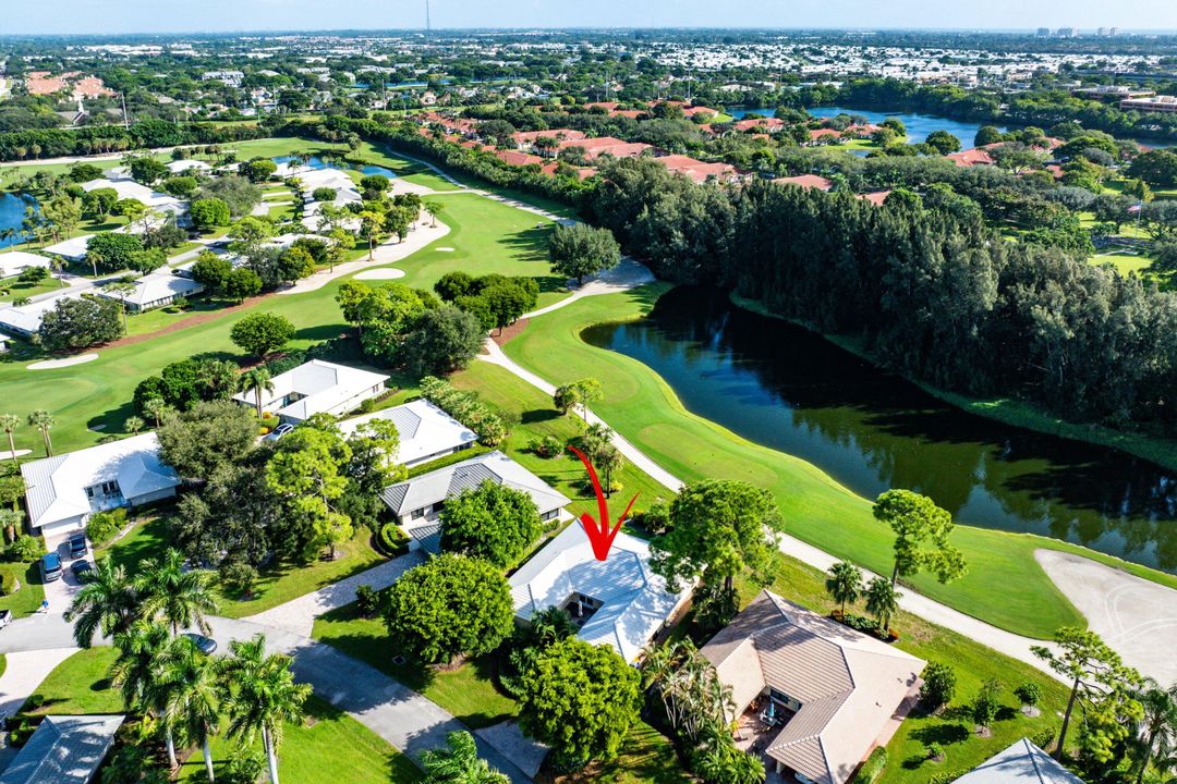 For Sale: $1,200,000 (3 beds, 2 baths, 2314 Square Feet)