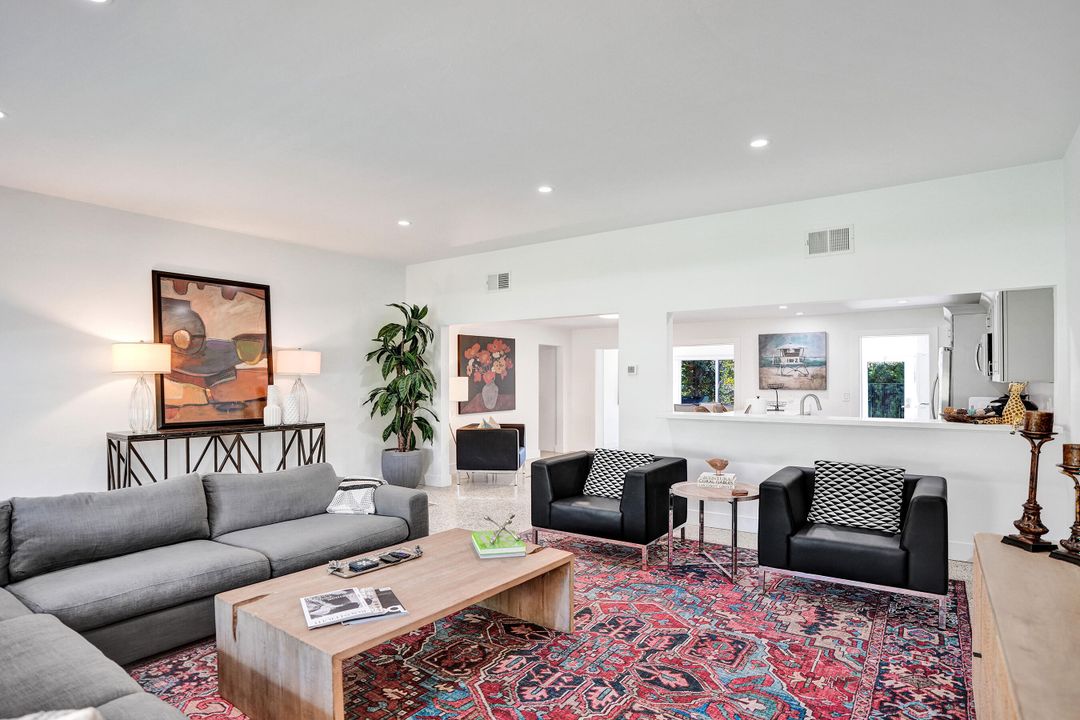 出租: $10,000 (2 贝兹, 2 浴室, 1657 平方英尺)