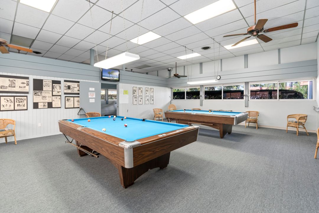 For Sale: $128,900 (1 beds, 1 baths, 814 Square Feet)