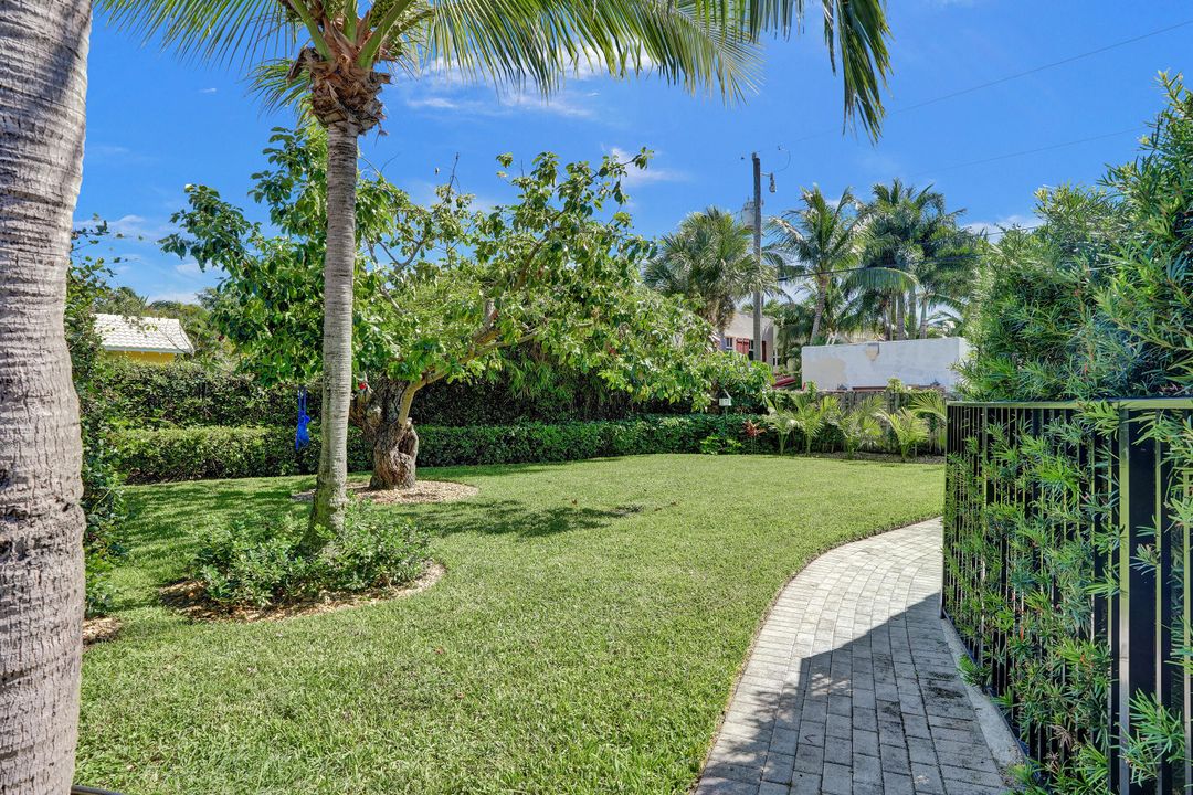 出租: $10,000 (2 贝兹, 2 浴室, 1657 平方英尺)