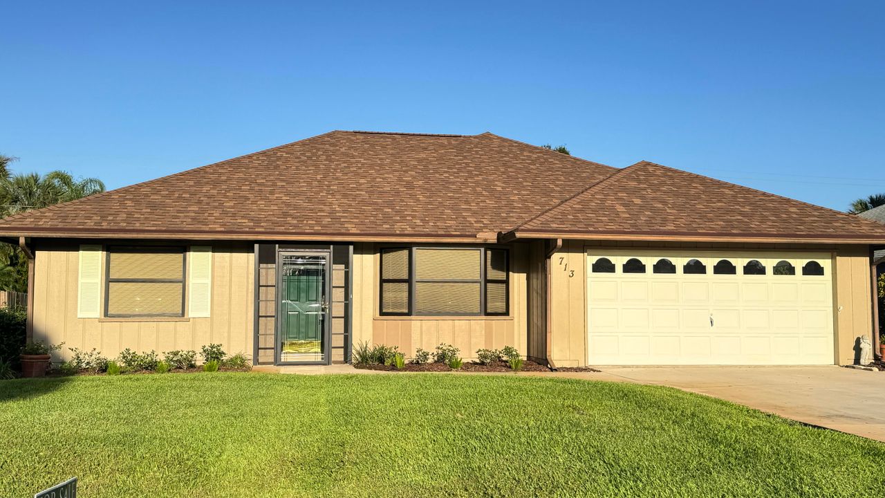 Recently Sold: $368,900 (3 beds, 2 baths, 1654 Square Feet)