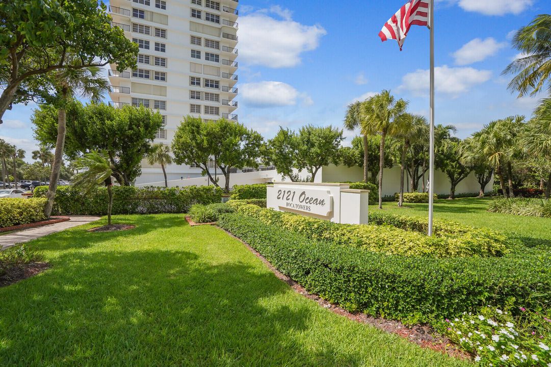 Active With Contract: $598,000 (2 beds, 2 baths, 1078 Square Feet)