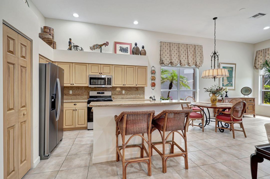 В аренду: $8,500 (3 спален, 3 ванн, 2471 Квадратных фут)