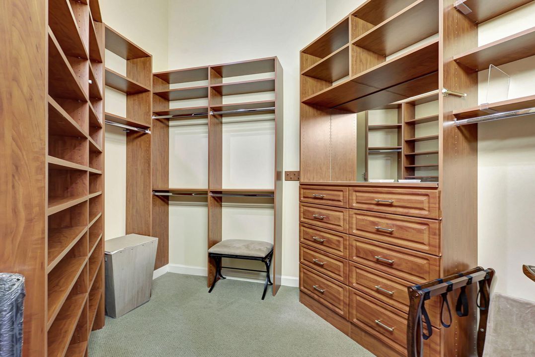 В аренду: $8,500 (3 спален, 3 ванн, 2471 Квадратных фут)