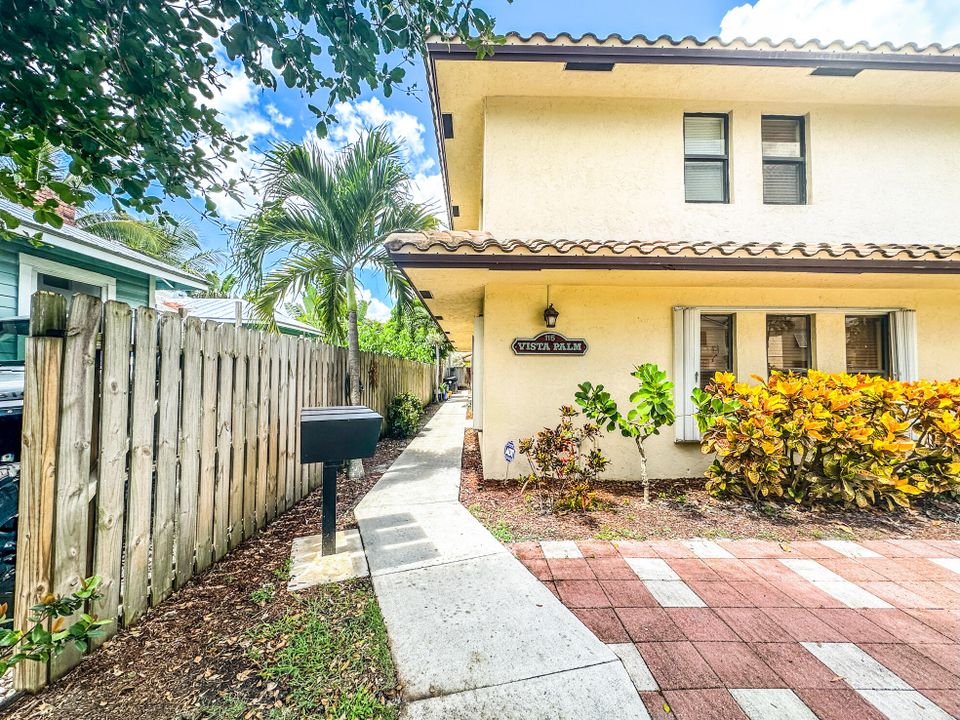 Recientemente alquilado: $2,500 (2 camas, 2 baños, 1318 Pies cuadrados)