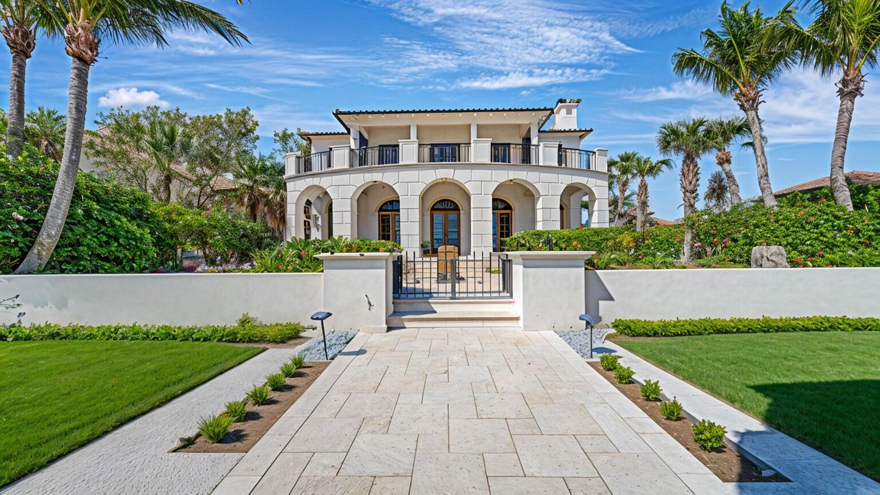 For Sale: $10,000,000 (5 beds, 6 baths, 5458 Square Feet)