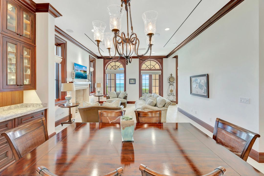 For Sale: $10,000,000 (5 beds, 6 baths, 5458 Square Feet)