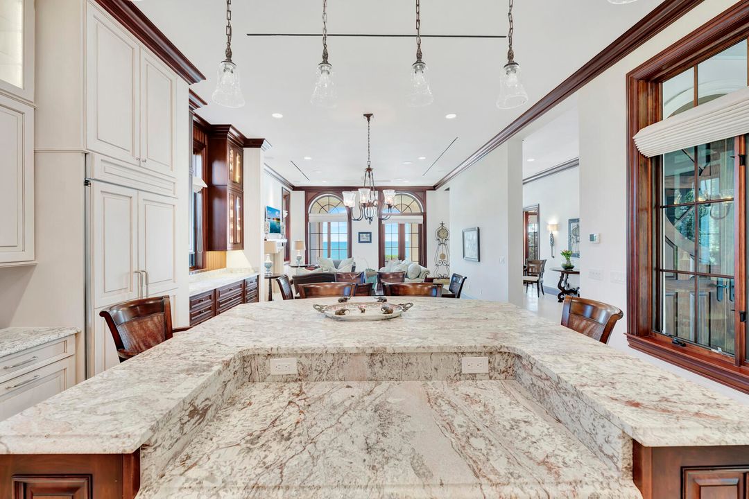 For Sale: $10,000,000 (5 beds, 6 baths, 5458 Square Feet)