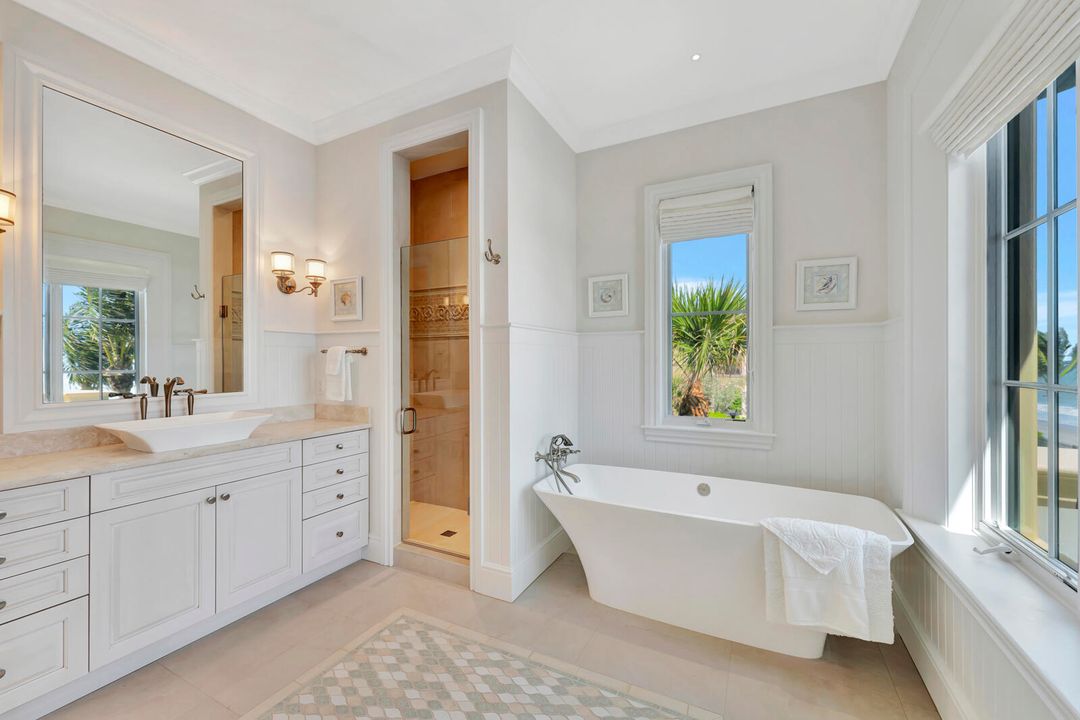 For Sale: $10,000,000 (5 beds, 6 baths, 5458 Square Feet)