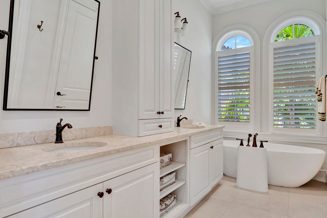 For Sale: $10,000,000 (5 beds, 6 baths, 5458 Square Feet)