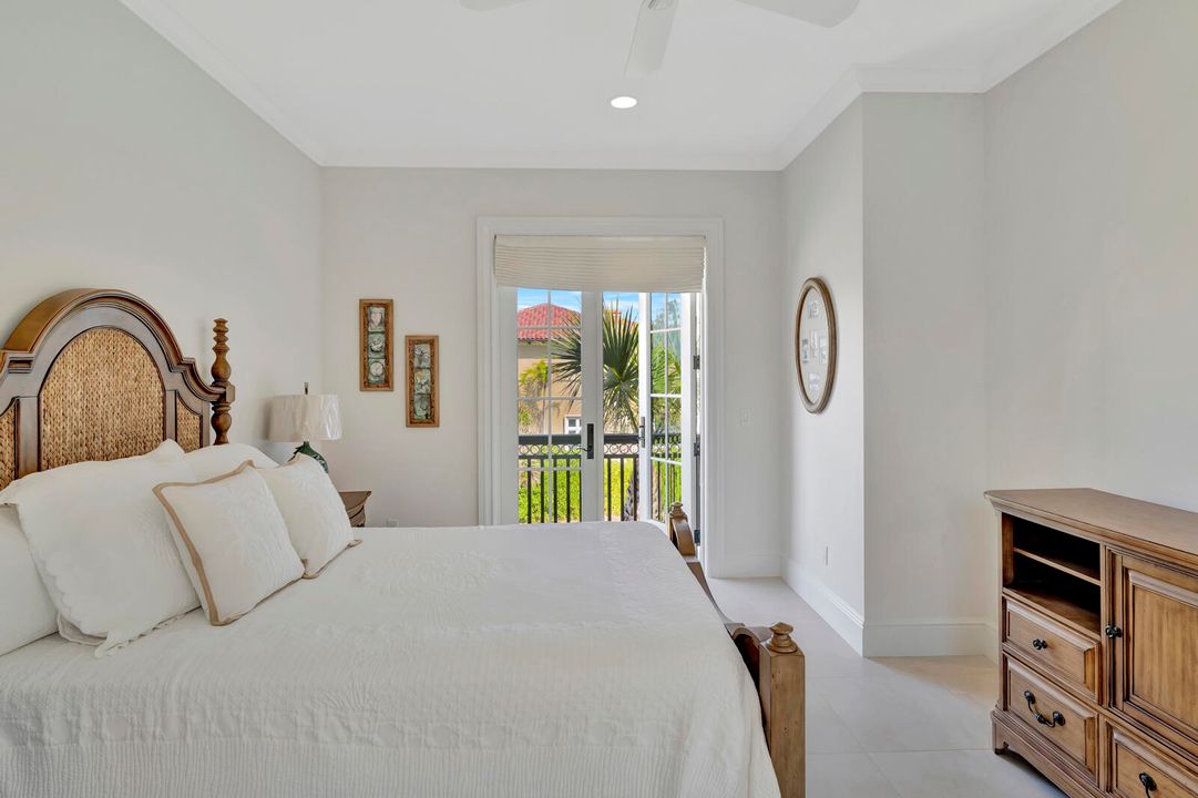 For Sale: $10,000,000 (5 beds, 6 baths, 5458 Square Feet)