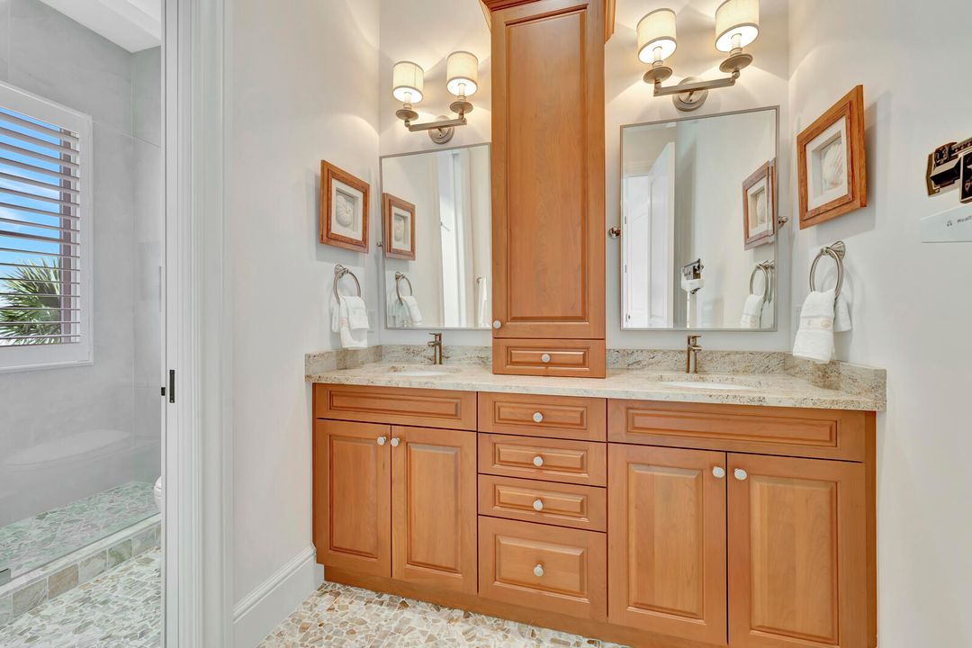 For Sale: $10,000,000 (5 beds, 6 baths, 5458 Square Feet)