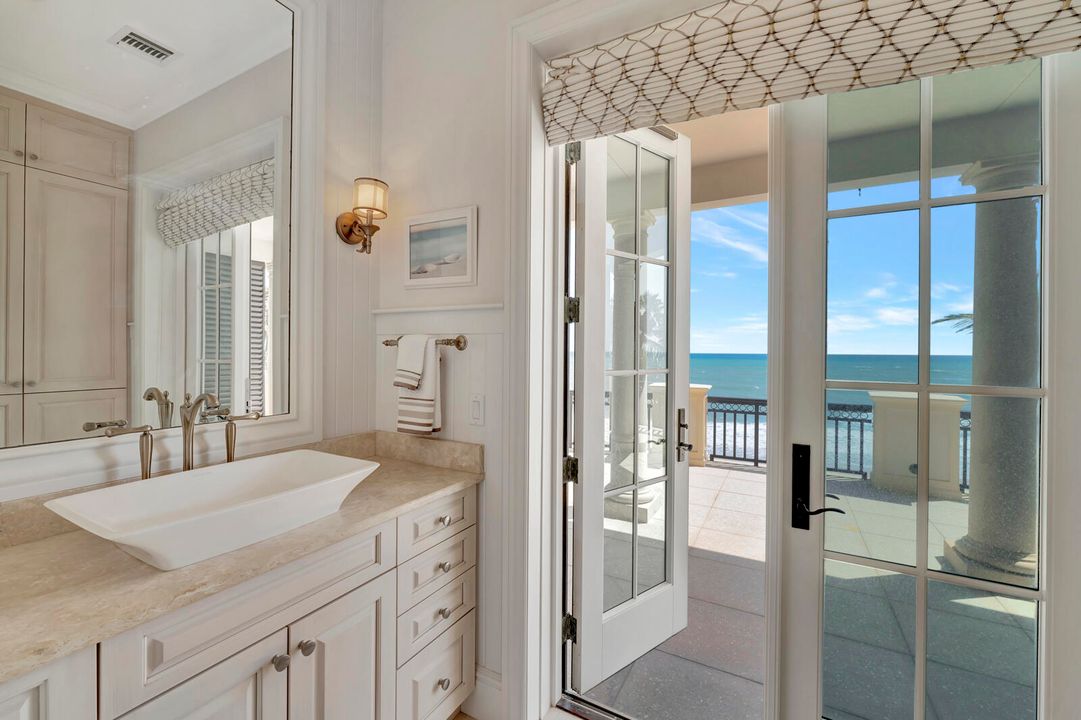 For Sale: $10,000,000 (5 beds, 6 baths, 5458 Square Feet)