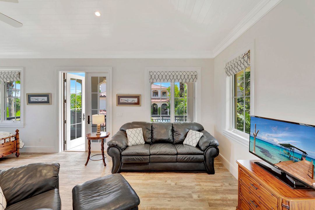 For Sale: $10,000,000 (5 beds, 6 baths, 5458 Square Feet)