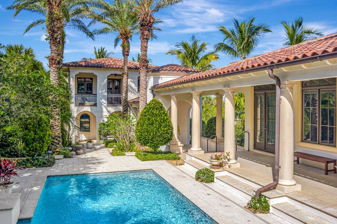 For Sale: $10,000,000 (5 beds, 6 baths, 5458 Square Feet)