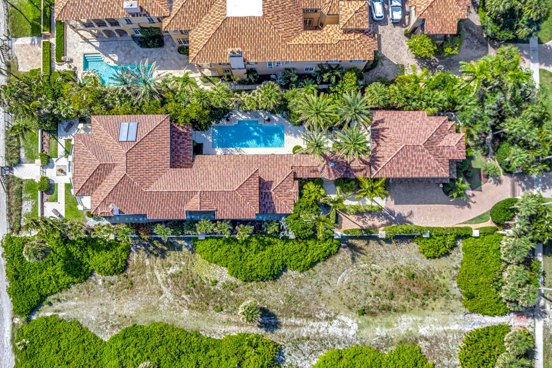 For Sale: $10,000,000 (5 beds, 6 baths, 5458 Square Feet)