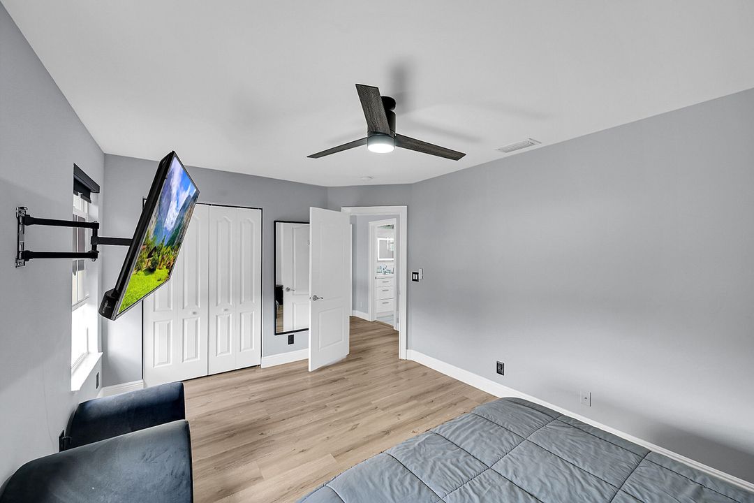 合同活跃: $685,000 (4 贝兹, 2 浴室, 2339 平方英尺)