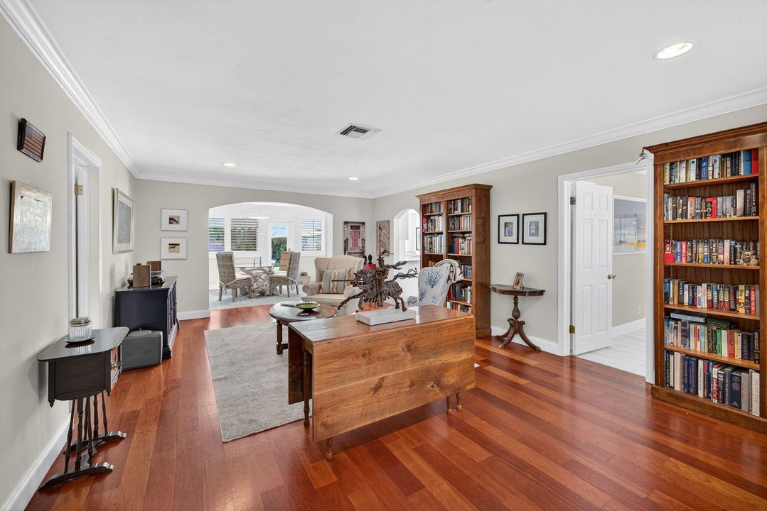 En Venta: $1,625,000 (4 camas, 3 baños, 2191 Pies cuadrados)