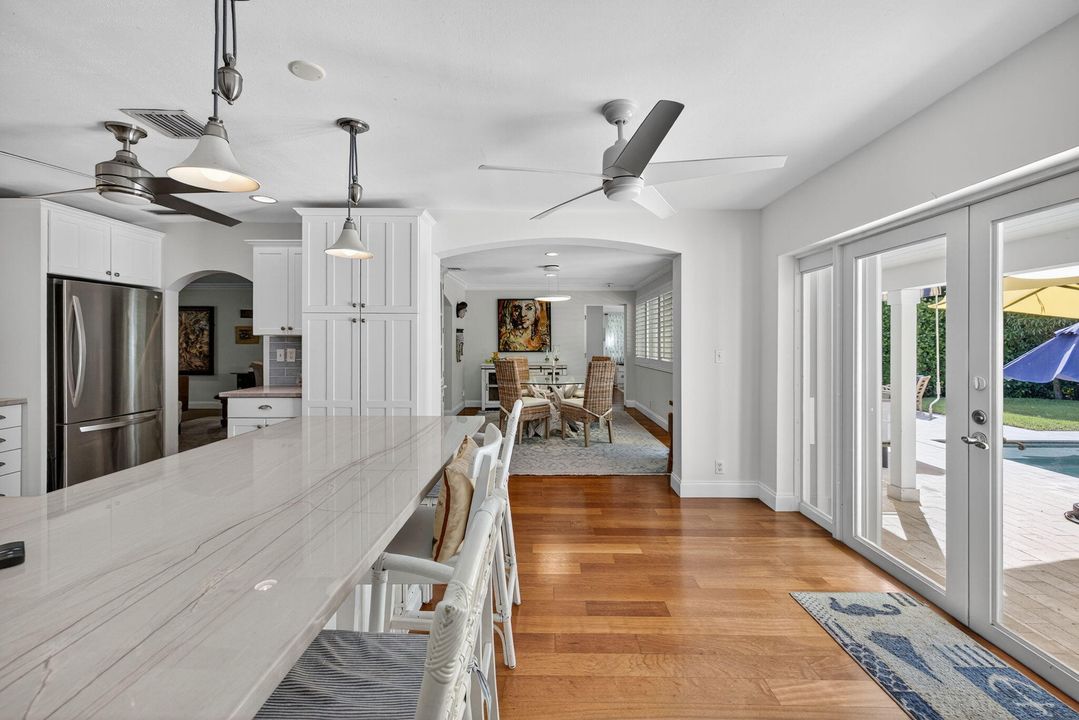 En Venta: $1,625,000 (4 camas, 3 baños, 2191 Pies cuadrados)