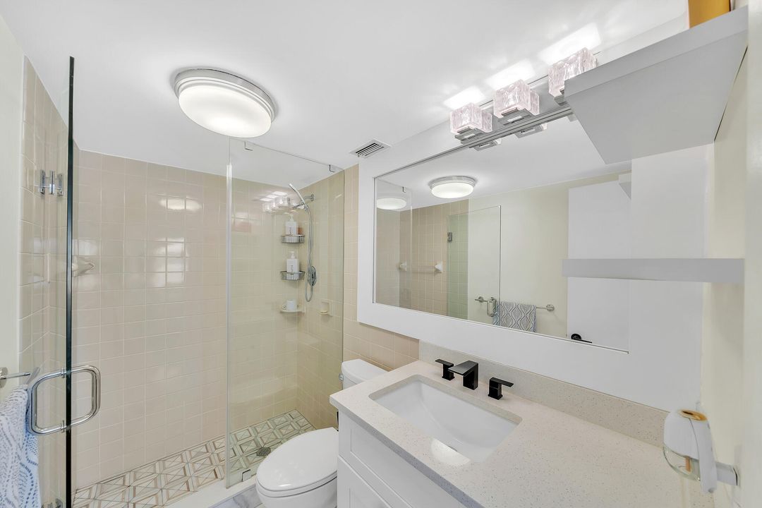 Active With Contract: $499,000 (2 beds, 2 baths, 1118 Square Feet)