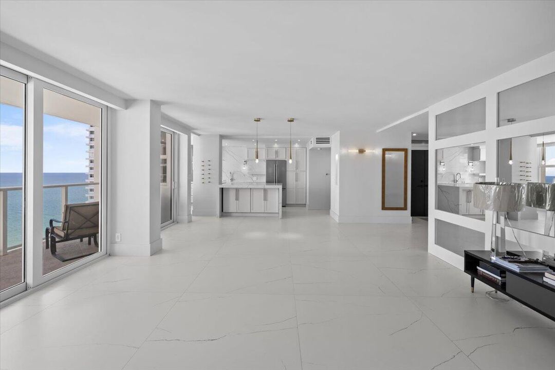 For Rent: $8,500 (2 beds, 2 baths, 1450 Square Feet)