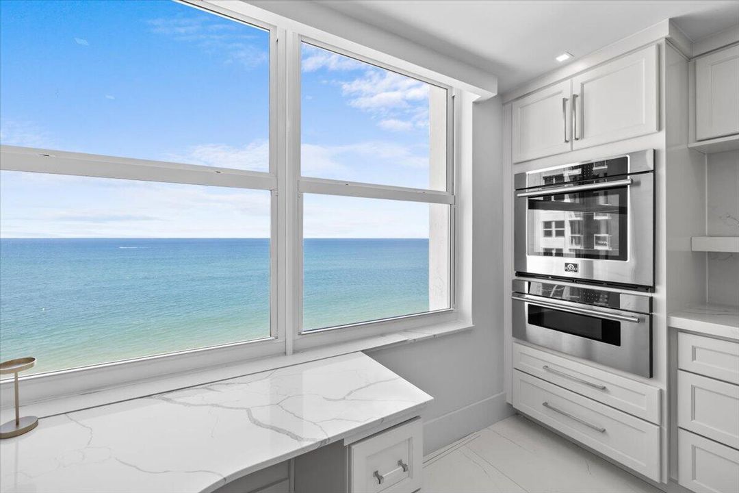 For Rent: $8,500 (2 beds, 2 baths, 1450 Square Feet)