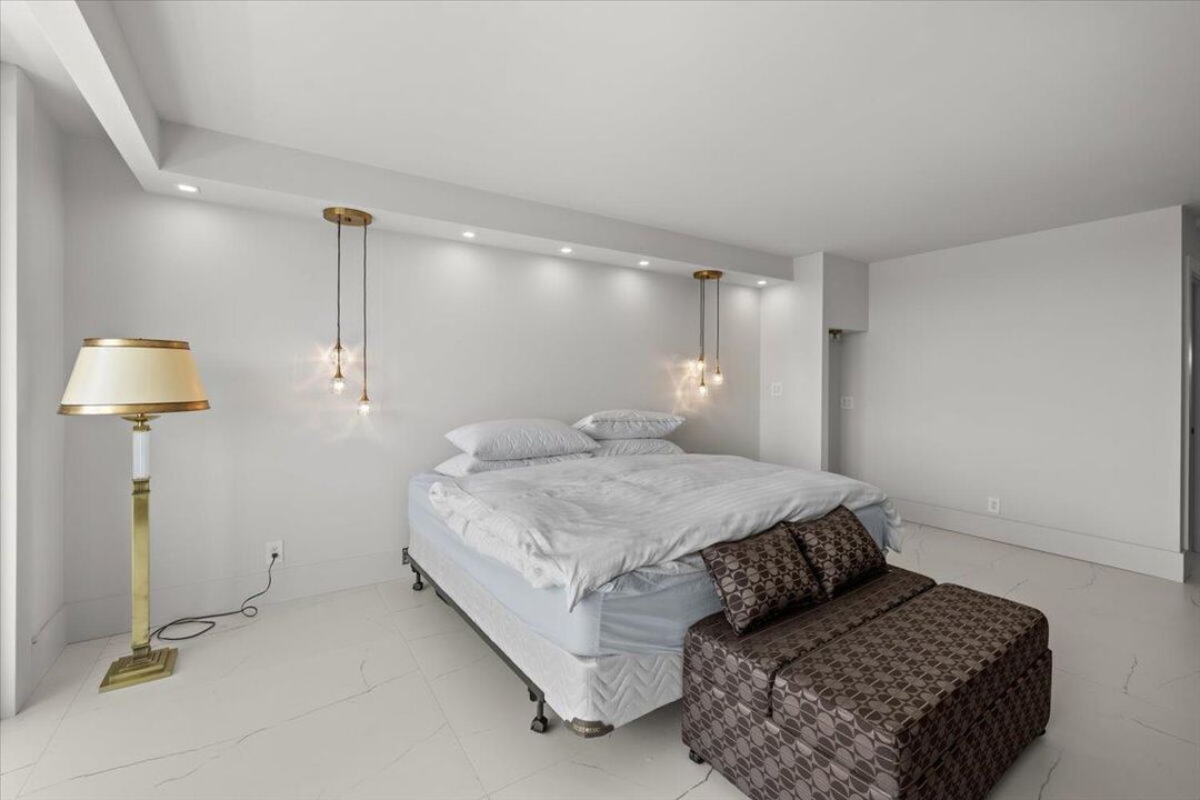 For Rent: $8,500 (2 beds, 2 baths, 1450 Square Feet)