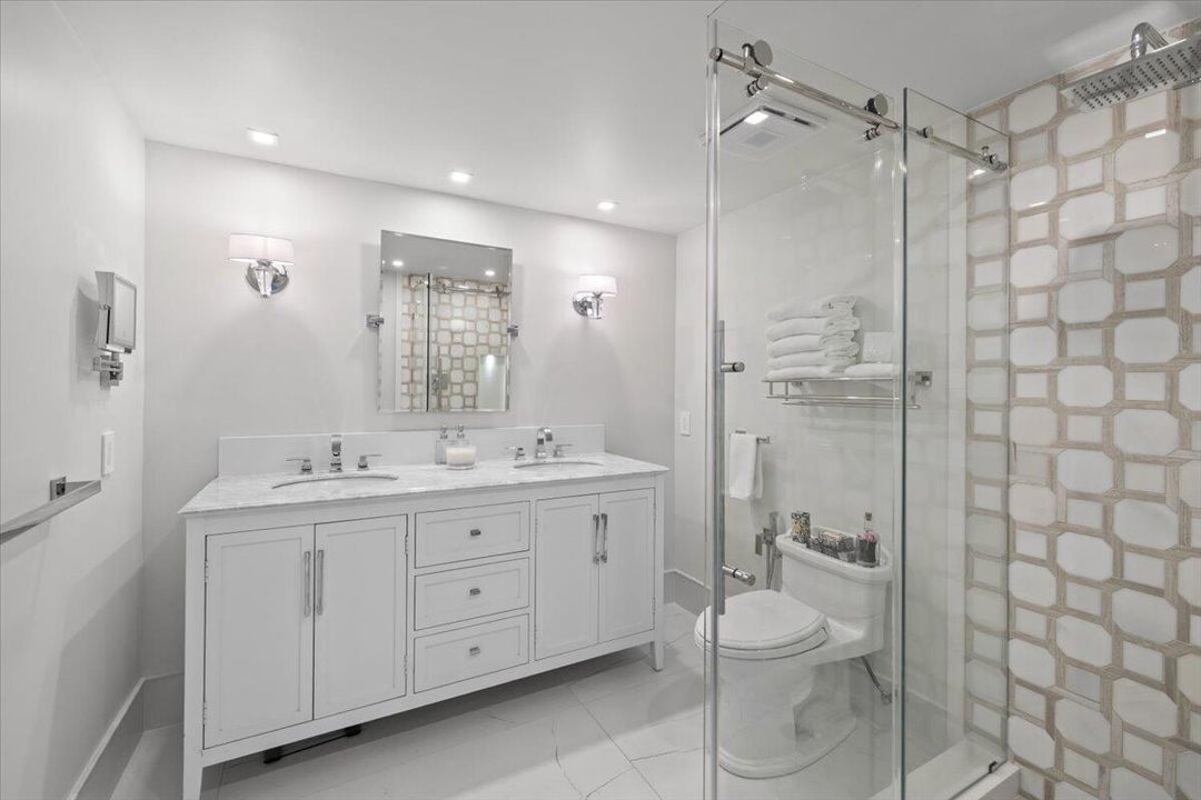 For Rent: $8,500 (2 beds, 2 baths, 1450 Square Feet)