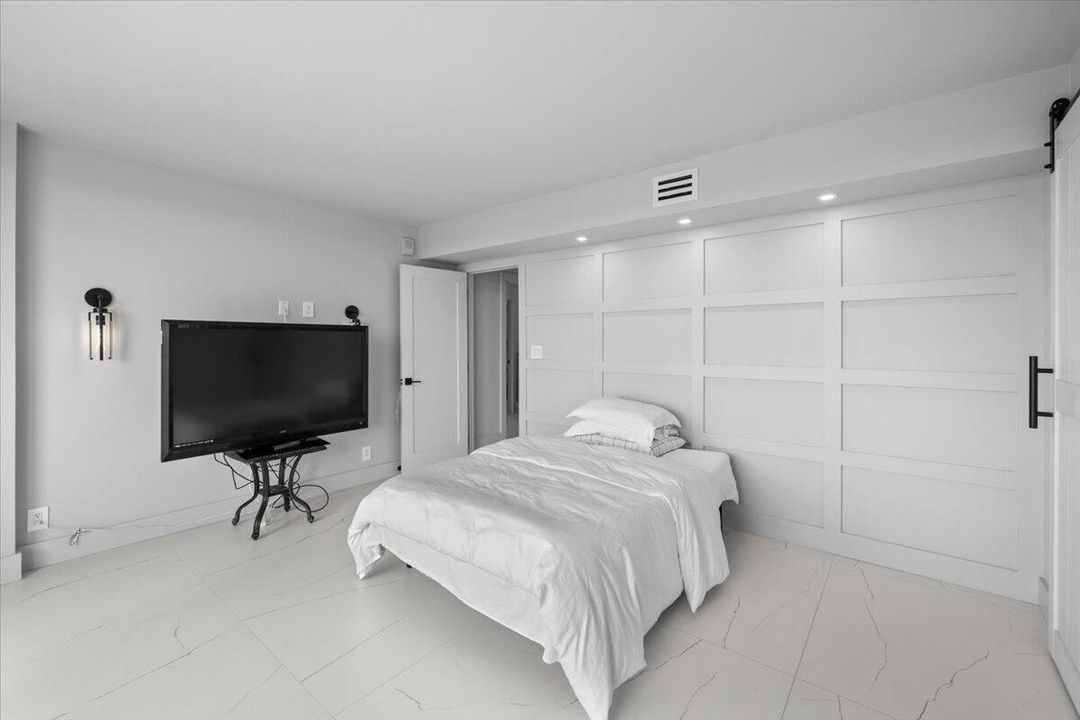 For Rent: $8,500 (2 beds, 2 baths, 1450 Square Feet)