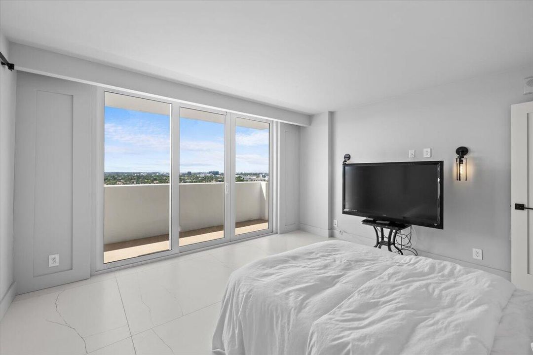 For Rent: $8,500 (2 beds, 2 baths, 1450 Square Feet)