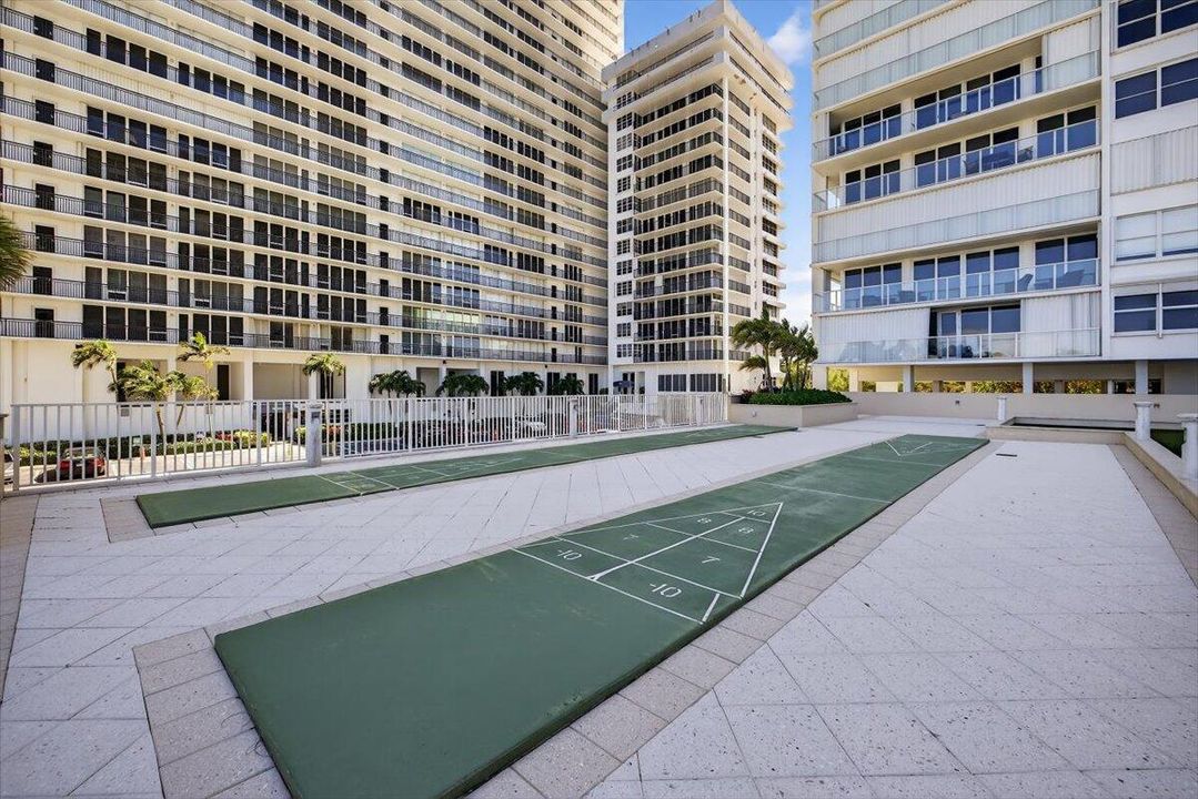 For Rent: $8,500 (2 beds, 2 baths, 1450 Square Feet)