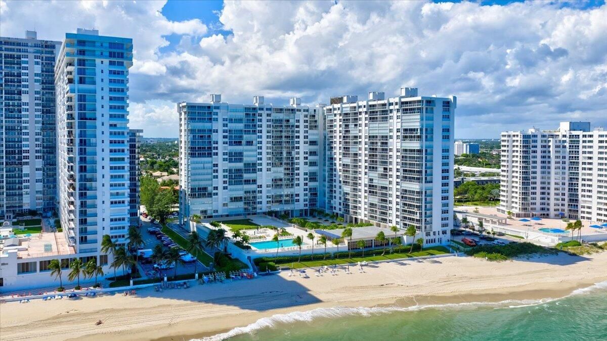 For Rent: $8,500 (2 beds, 2 baths, 1450 Square Feet)