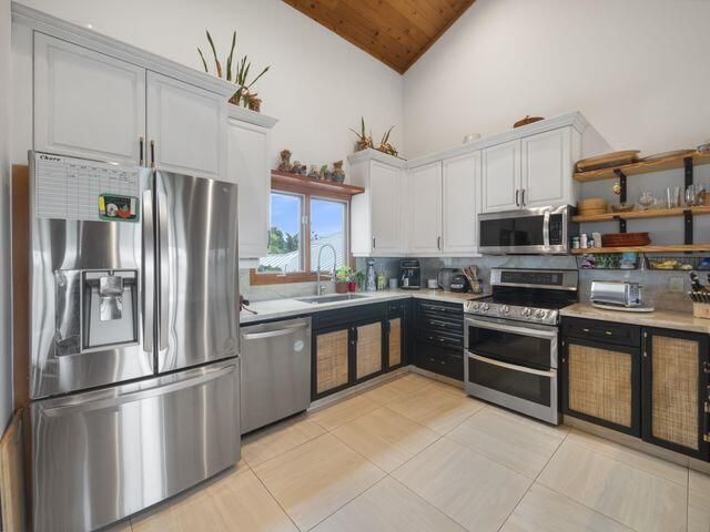 В аренду: $16,500 (4 спален, 3 ванн, 2426 Квадратных фут)