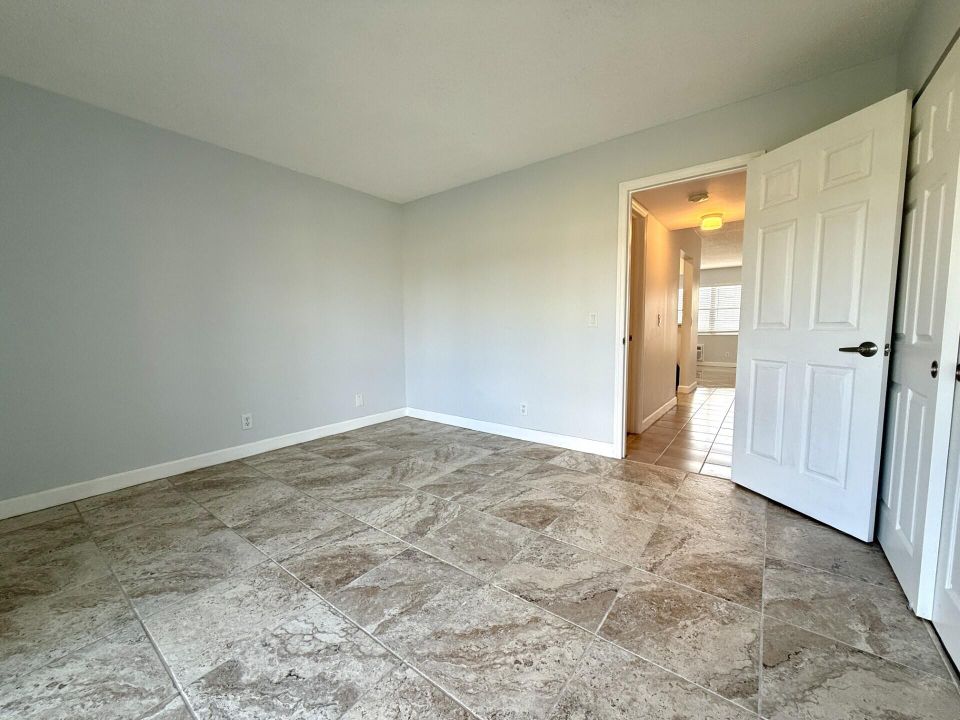 For Rent: $1,595 (1 beds, 1 baths, 585 Square Feet)